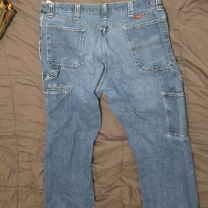 Wrangler Relaxed Fit Blue Jeans